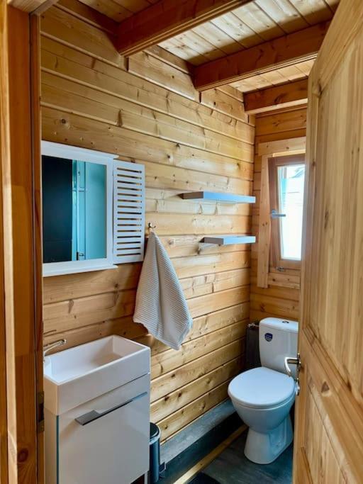 Cozy I Blockhuette Im Nationalpark I Ferienwohnung นอยไรเคเนา ภายนอก รูปภาพ
