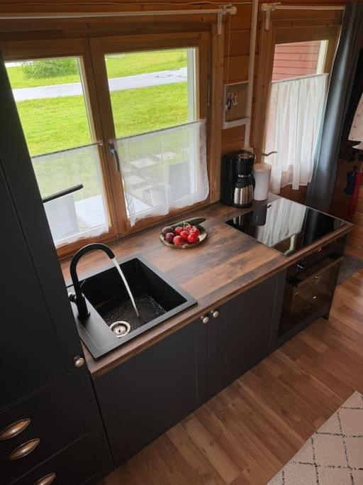 Cozy I Blockhuette Im Nationalpark I Ferienwohnung นอยไรเคเนา ภายนอก รูปภาพ