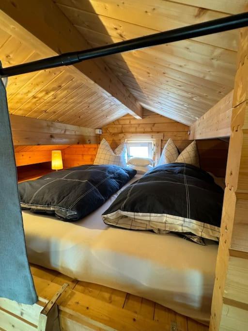 Cozy I Blockhuette Im Nationalpark I Ferienwohnung นอยไรเคเนา ภายนอก รูปภาพ