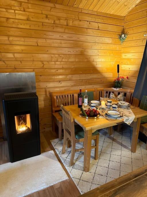 Cozy I Blockhuette Im Nationalpark I Ferienwohnung นอยไรเคเนา ภายนอก รูปภาพ